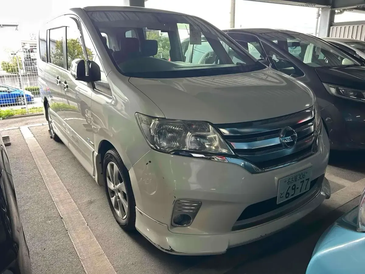 Used Nissan Serena S 2012 White MPV