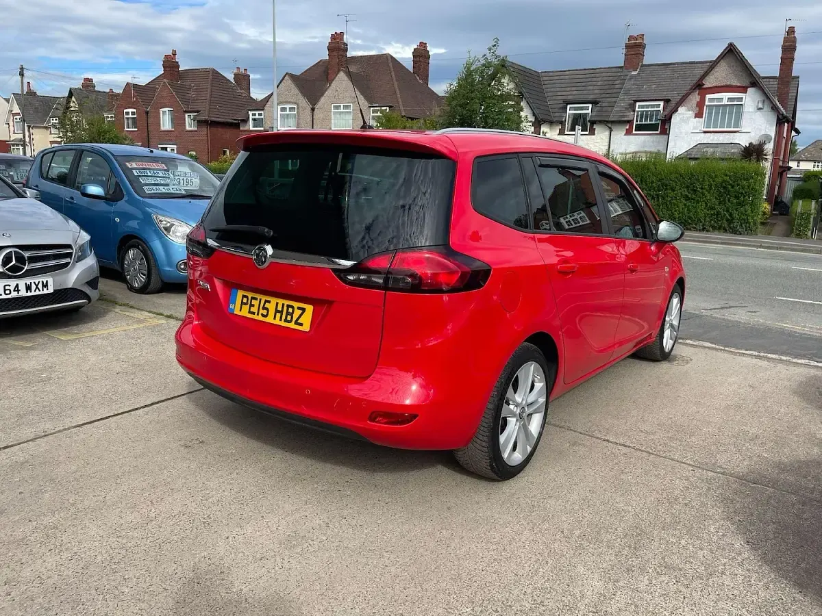 Used Vauxhall Zafira Tourer SRi 2015 Red MPV