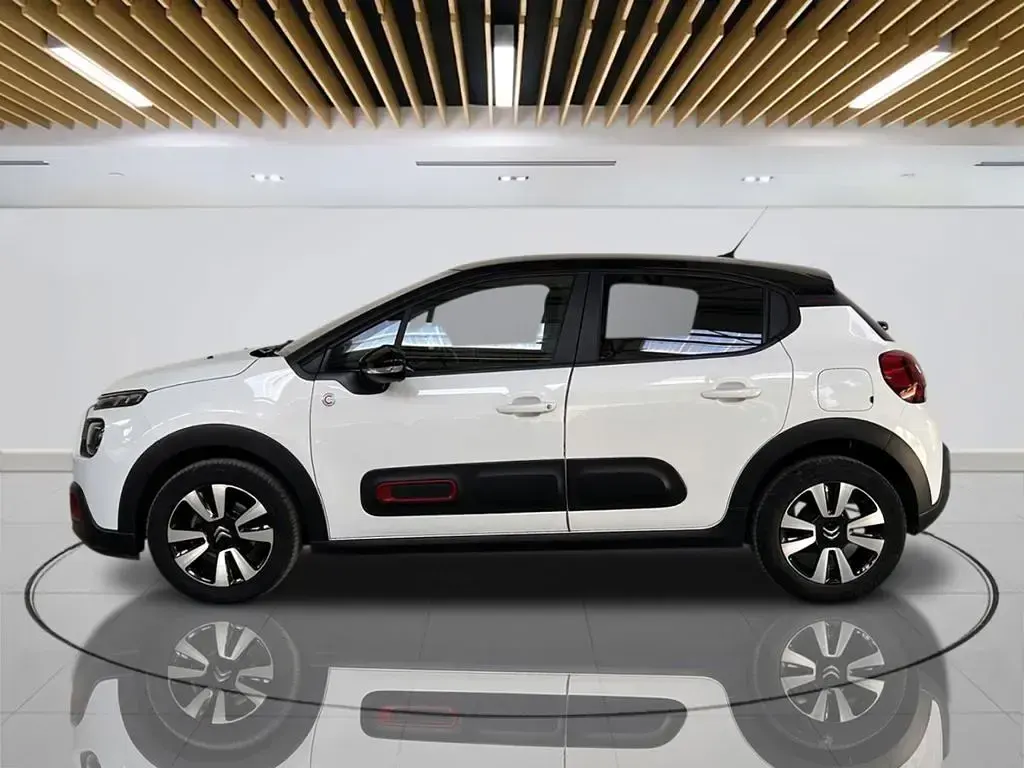Used Citroën C3 PureTech 83 HP (61 kW) 2022 White Hatchback