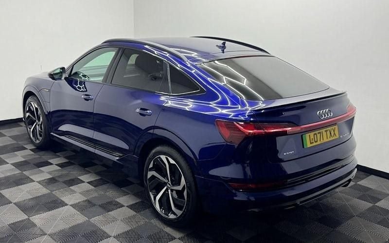 Usado Audi e-tron Sportback Black Edition 230 kW (313 HP) 2022 SUV