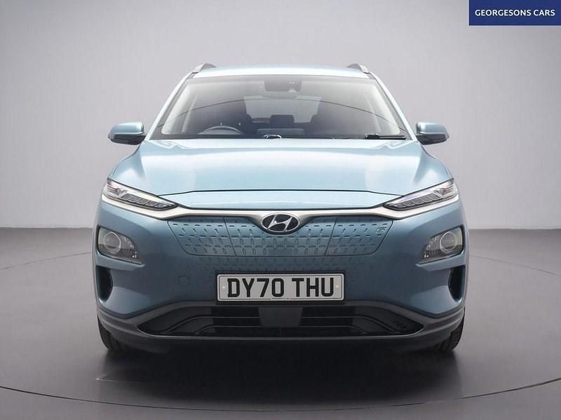 Second-hand Hyundai Kona Premium 100 kW (136 CP) 2020 Albastru SUV