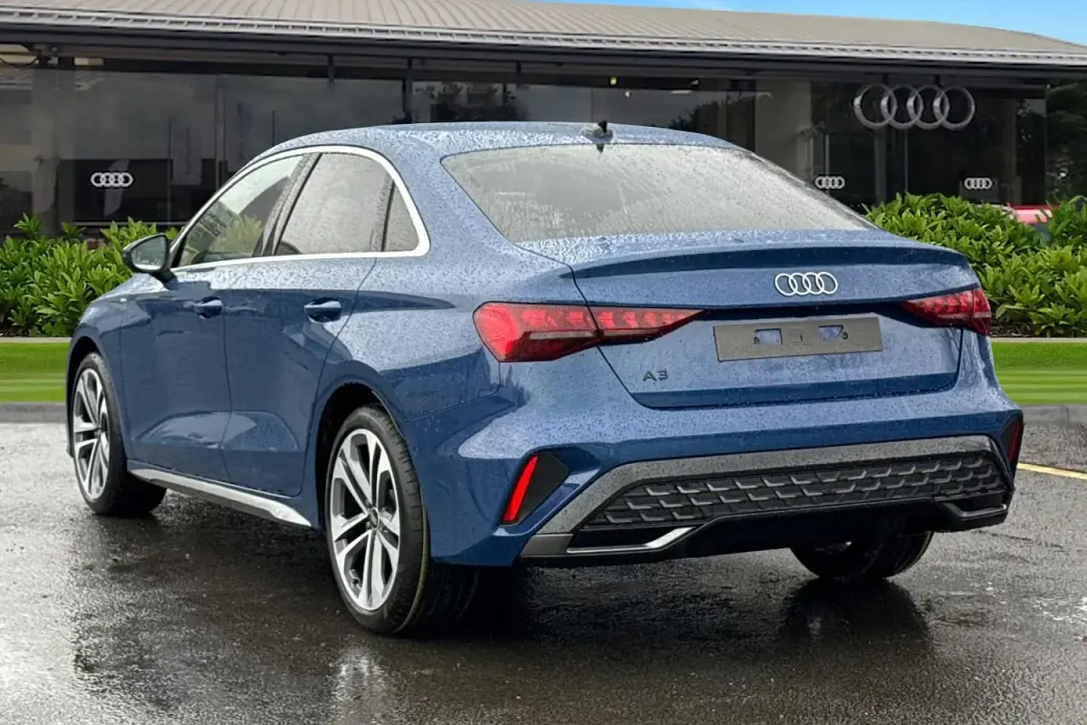 Ny Audi A3 S-Line 2026 Blå Sedan