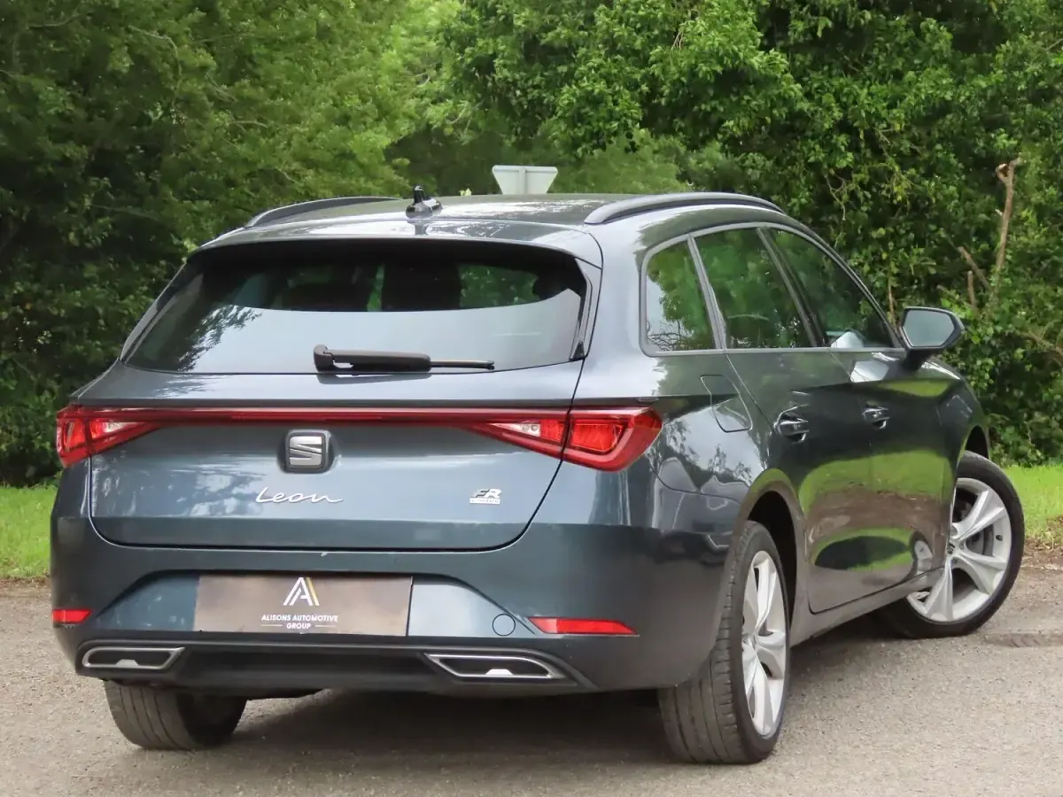 Usata Seat Leon FR 204 CV (150 kW) 2021 Grigio Station wagon
