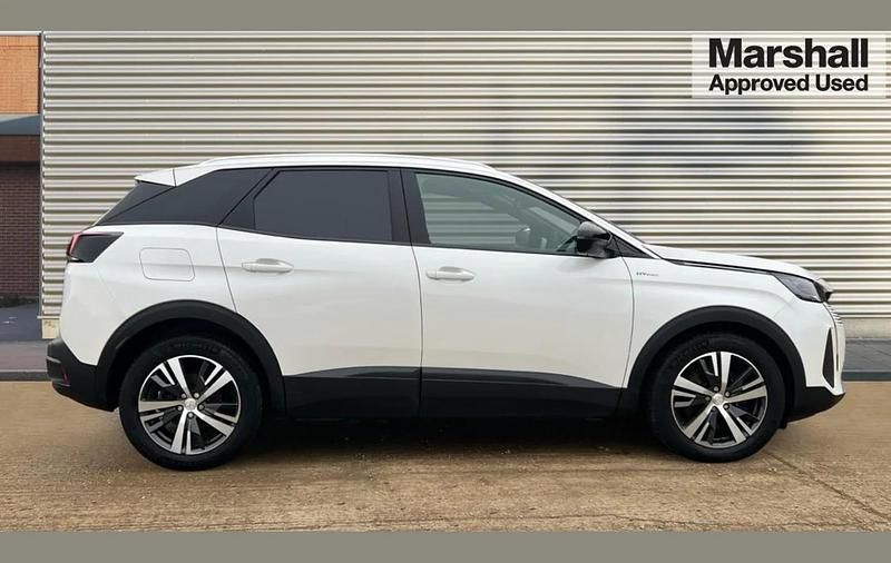 Used Peugeot 3008 Active+ 177 HP (130 kW) 2024 White SUV