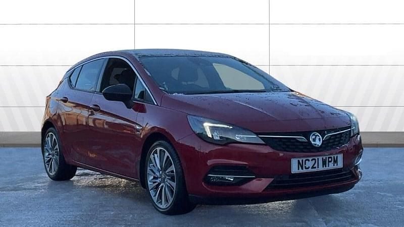 Used Vauxhall Astra Edition 145 HP (106 kW) 2021 Red Hatchback