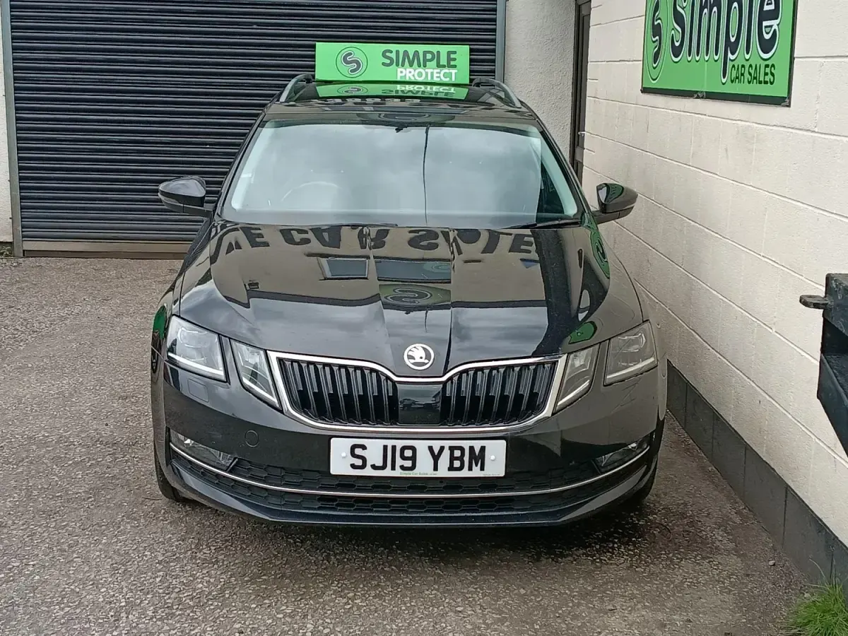Usado Skoda Octavia SE L 116 CV (85 kW) 2019 Negro Familiar