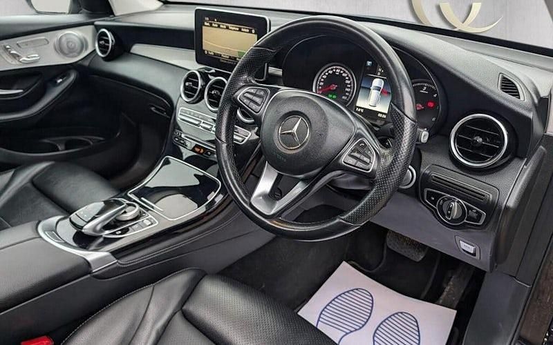 Used Mercedes GLC220 Premium Plus 170 HP (125 kW) 2019 Estate