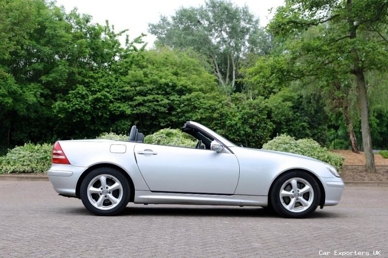 Used Mercedes SLK320 218 HP (160 kW) 2000 Cabriolet