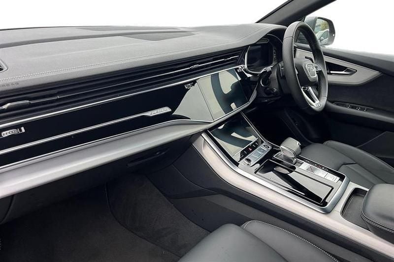 Used Audi Q8 S-Line 286 HP (210 kW) 2023 Grey SUV