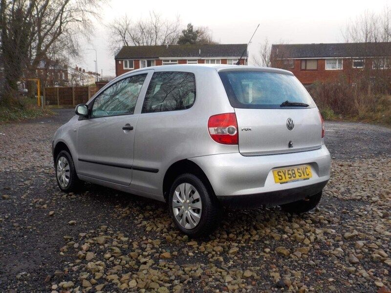 Używany VW Fox 54 KM (39 kW) 2008 Srebrny Hatchback