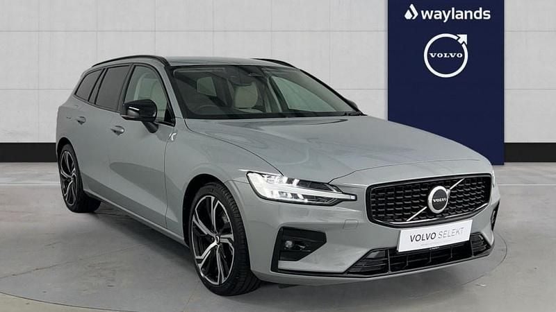 Grey New 2025 Volvo V60 Plus Estate | £36,800 (Fair price) - Image 1/4