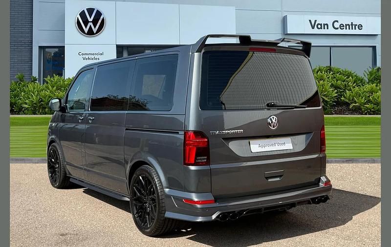 Begagnad VW T7 SE 204 HK (150 kW) 2024 Grå Van