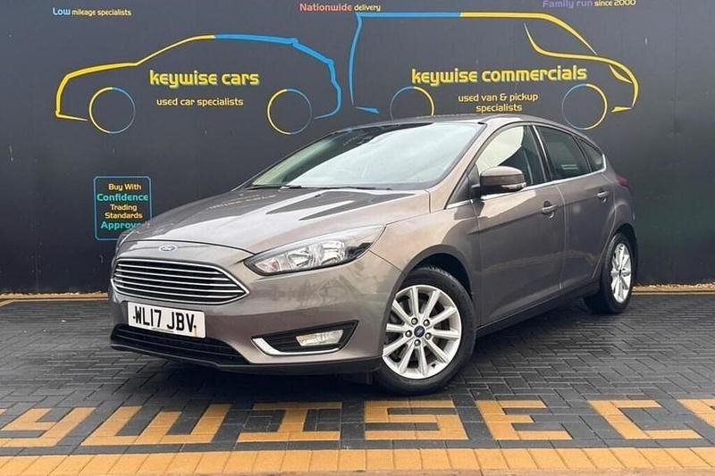 Used Ford Focus Titanium 2017 Brown Hatchback