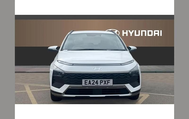 Used Hyundai Bayon Advanced 100 HP (73 kW) 2024 White SUV
