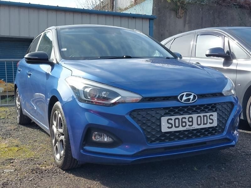 Used Hyundai i20 84 HP (61 kW) 2019 Blue Hatchback