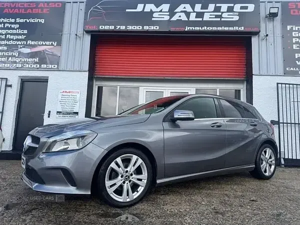 Used Mercedes A180 109 HP (80 kW) 2017 Grey Hatchback