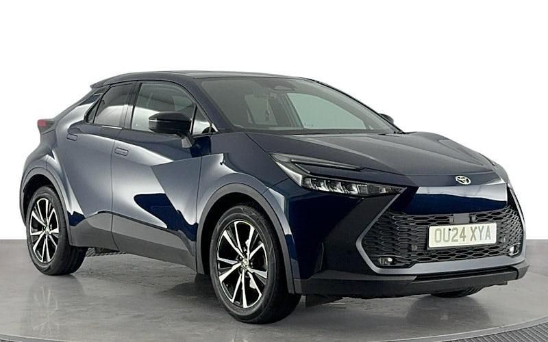 Used Toyota C-HR Design 140 HP (102 kW) 2026 SUV