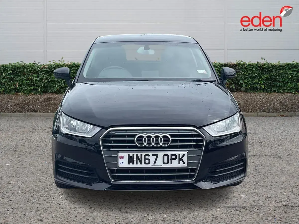 Used Audi A1 Design 125 HP (91 kW) 2017 Black Hatchback