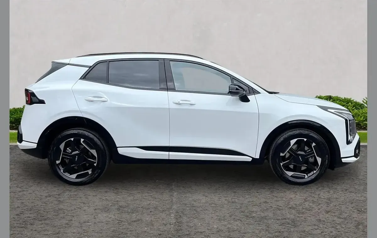 Used Kia Sportage GT-Line 147 HP (108 kW) 2025 White SUV