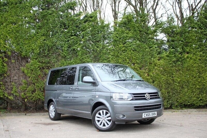 Used VW Caravelle Executive 138 HP (101 kW) 2015 Grey MPV
