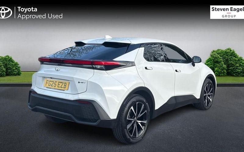 Used Toyota C-HR Design 140 HP (102 kW) 2026 SUV