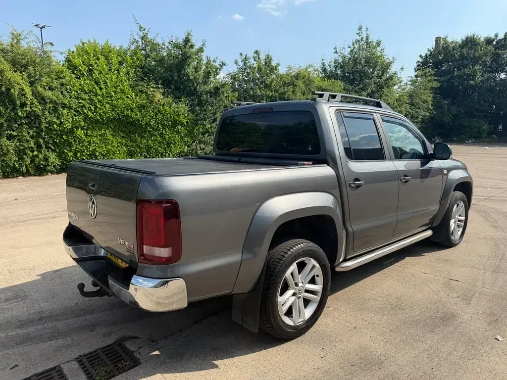 Used VW Amarok Highline 2017 Grey Pickup