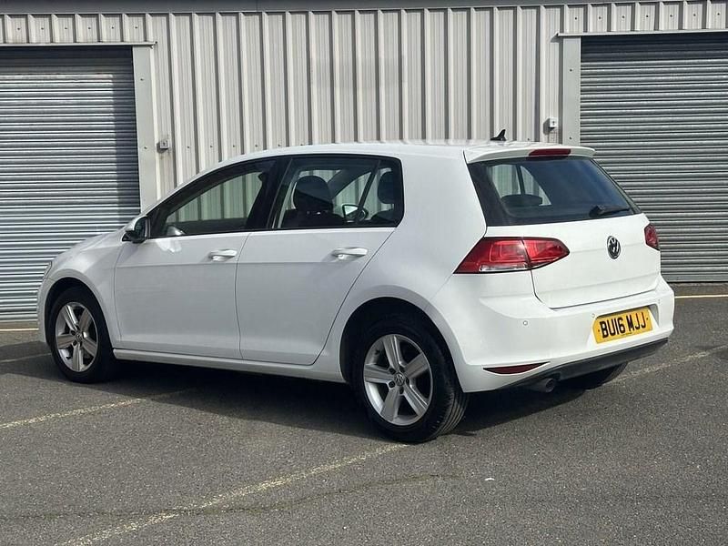 Used VW Golf VII Edition 110 HP (80 kW) 2016 White Hatchback