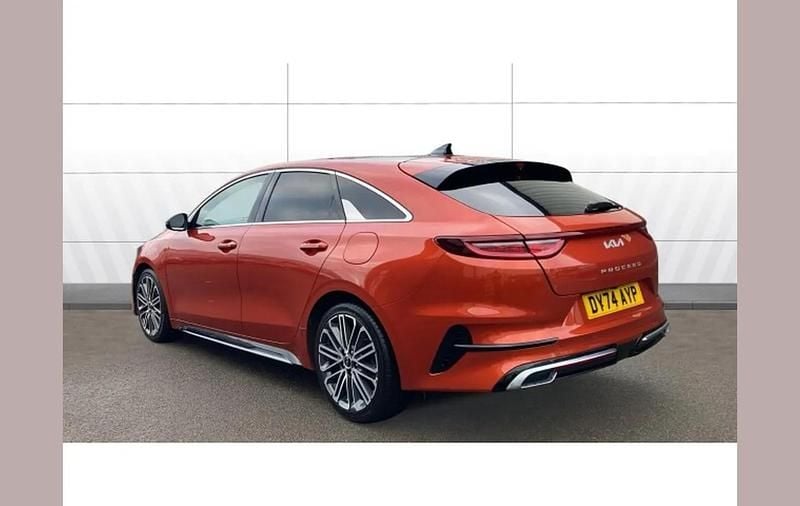 Used Kia ProCeed GT-Line S 138 HP (101 kW) 2024 Orange Estate
