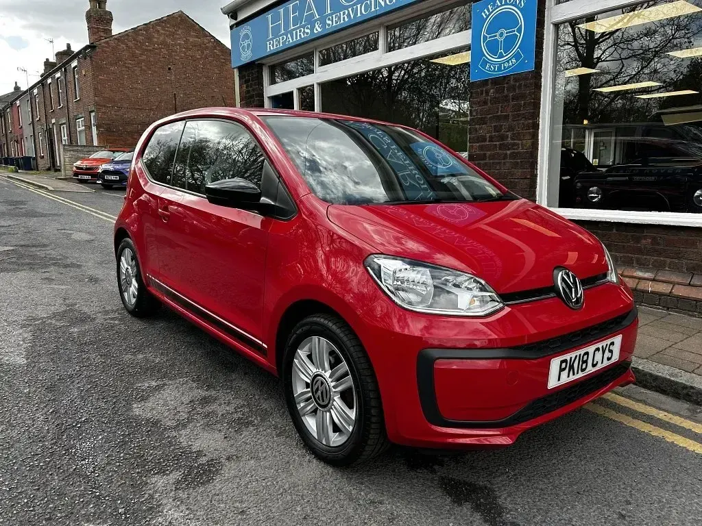 Begagnad VW up! Beats 60 HK (44 kW) 2018 Röd Halvkombi
