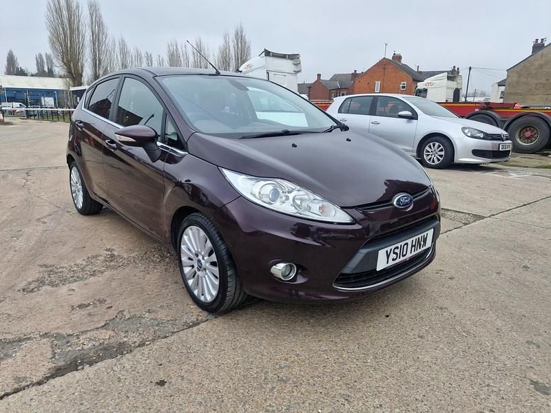 Used Ford Fiesta Titanium 2010 Red Hatchback