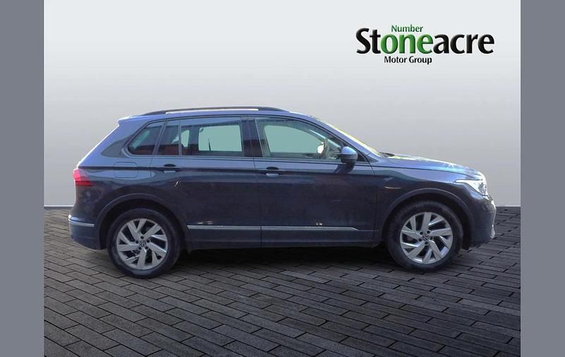 Used VW Tiguan Life 150 HP (110 kW) 2022 Grey SUV