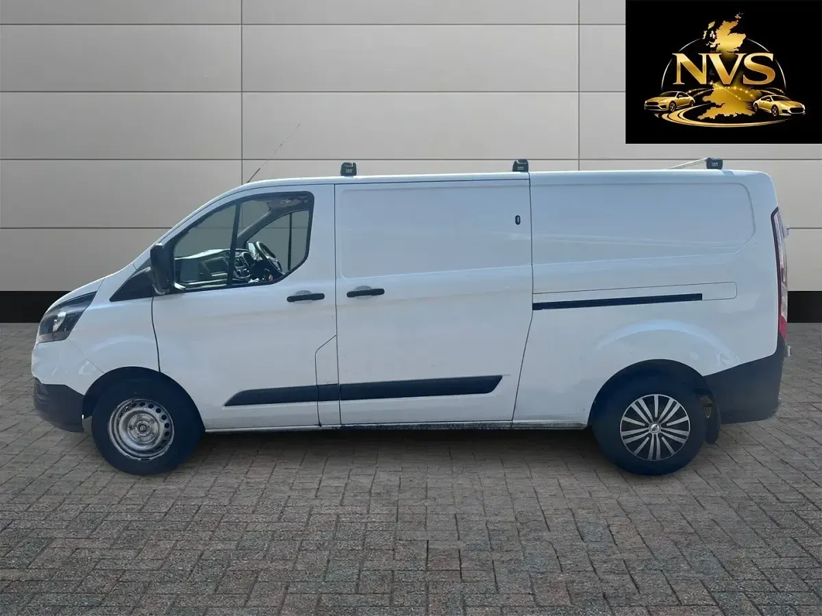 Used Ford Transit Custom 105 HP (77 kW) 2019 White Van