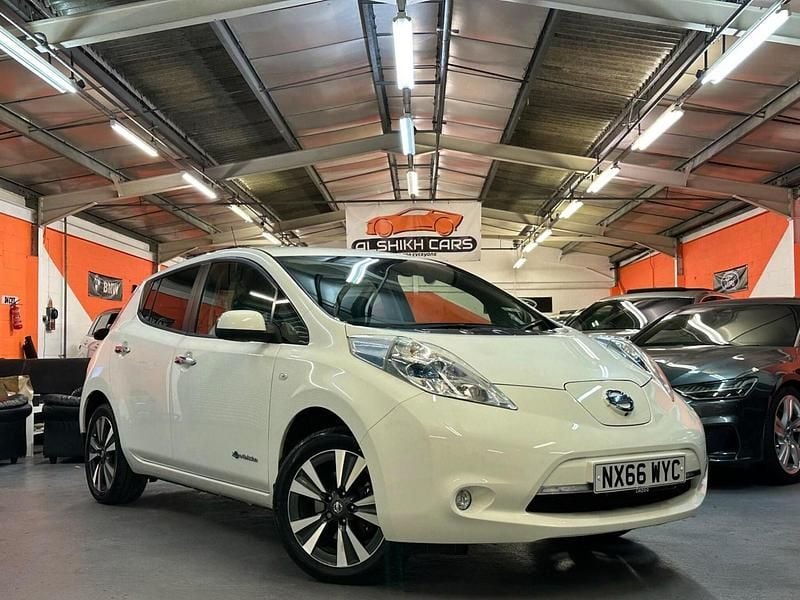White Used 2016 Nissan Leaf Tekna Hatchback | £4,595 (Fair price) - Image 1/4
