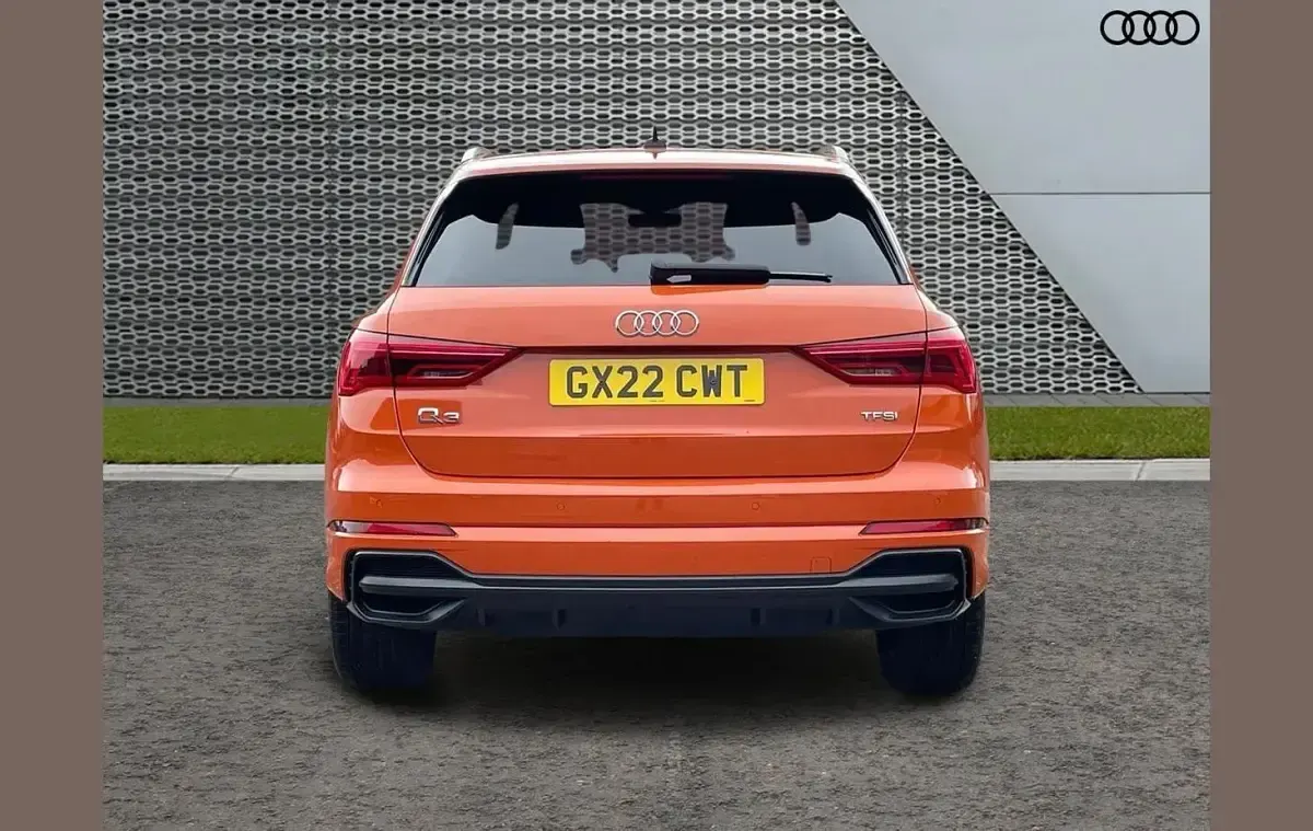 Used Audi Q3 S-Line 150 HP (110 kW) 2022 Orange SUV