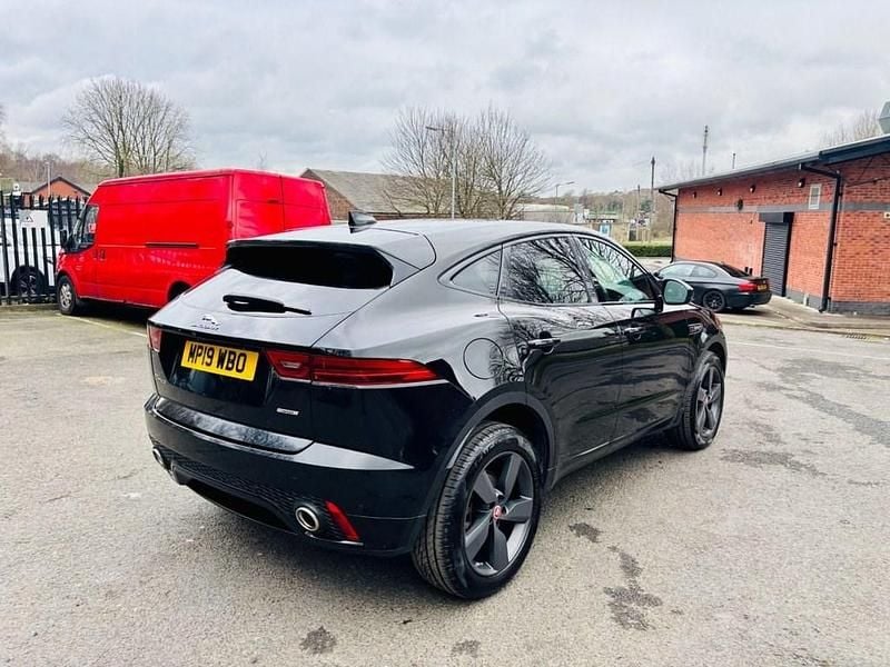 Używany Jaguar E-Pace R-Dynamic 150 KM (110 kW) 2019 Czarny SUV
