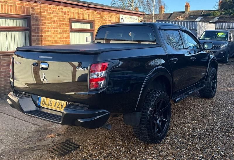 Used Mitsubishi L200 Warrior 2016 Black Pickup