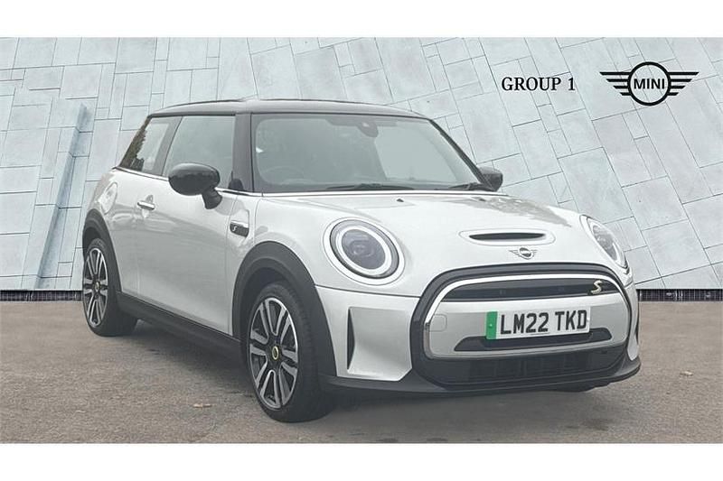White silver Used 2022 Mini Cooper S Level 2 Hatchback | £16,450 (Fair price) - Image 1/4