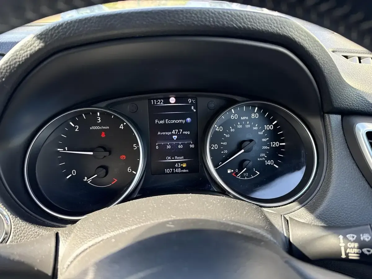 Used Nissan Qashqai Tekna 110 HP (80 kW) 2018 Grey SUV