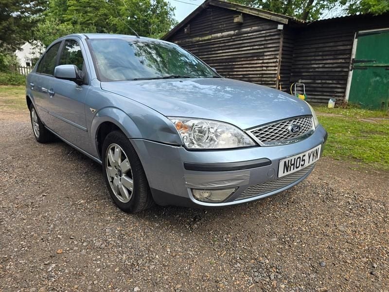 Blue Used 2005 Ford Mondeo Zetec Hatchback | £795 (Fair price) - Image 1/4