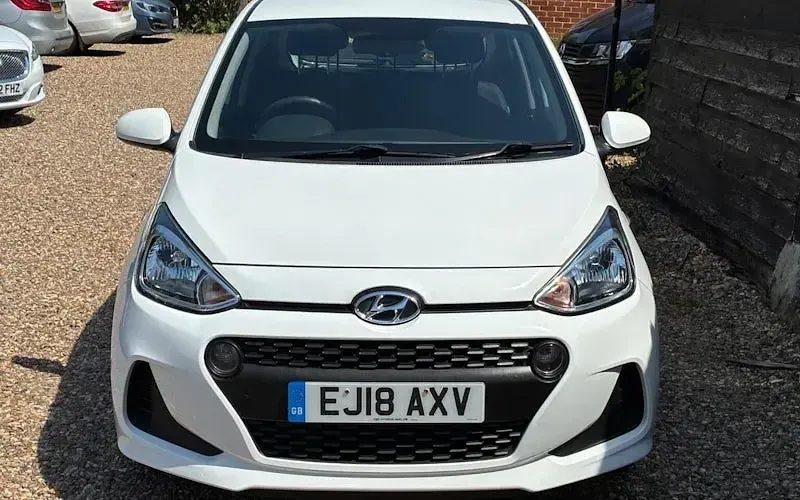 Used Hyundai i10 SE 67 HP (49 kW) 2020 Hatchback