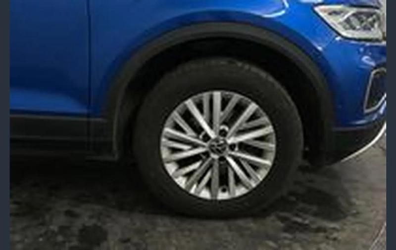 Used VW T-Roc Life 147 HP (108 kW) 2022 Blue SUV