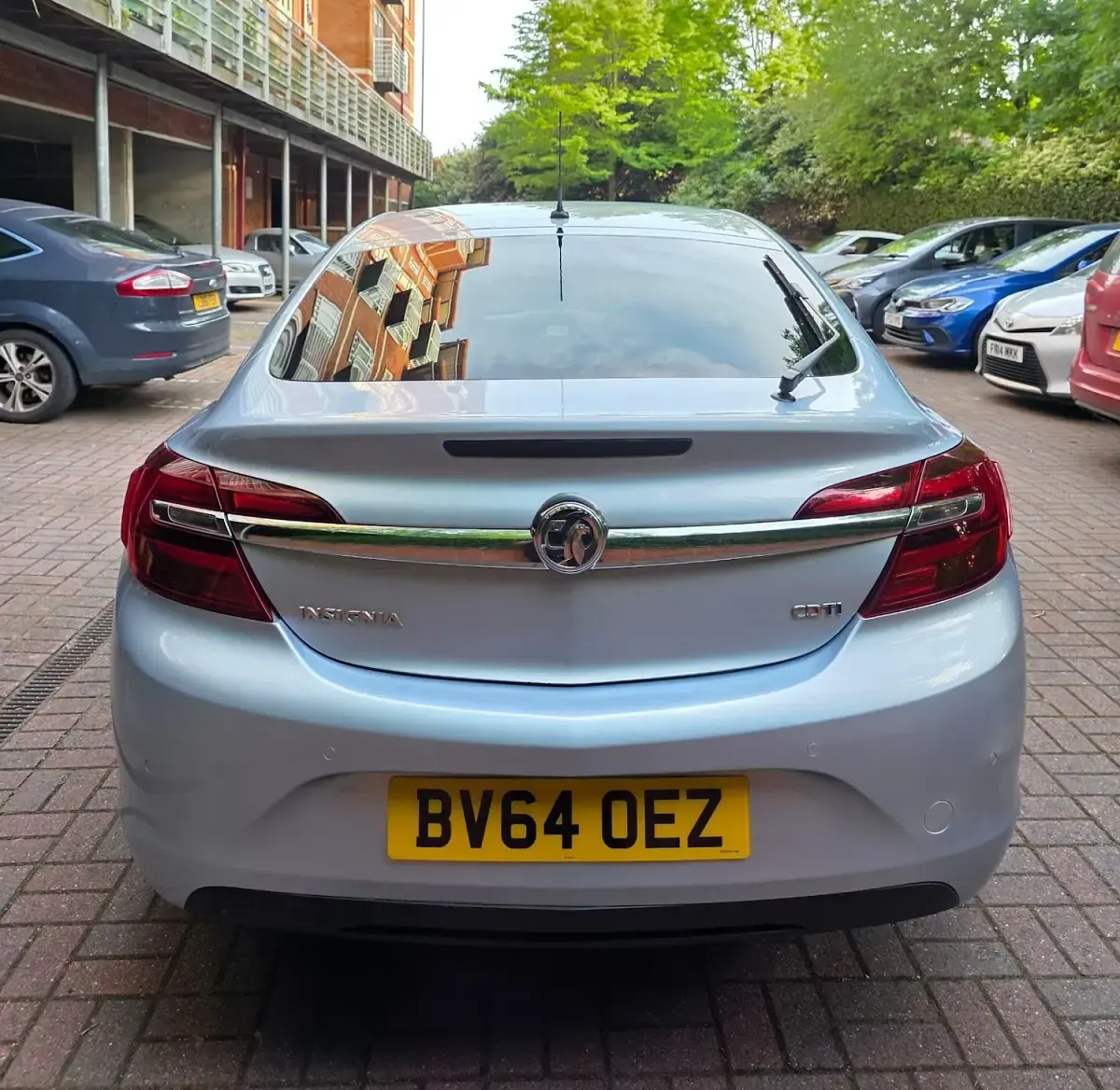 Used Vauxhall Insignia 163 HP (119 kW) 2015 Silver Hatchback