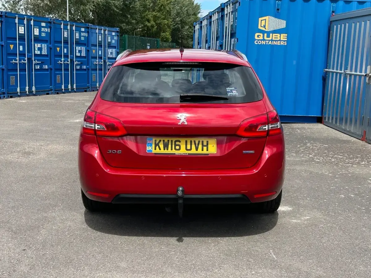 Used Peugeot 308 Allure 130 HP (95 kW) 2016 Red Estate