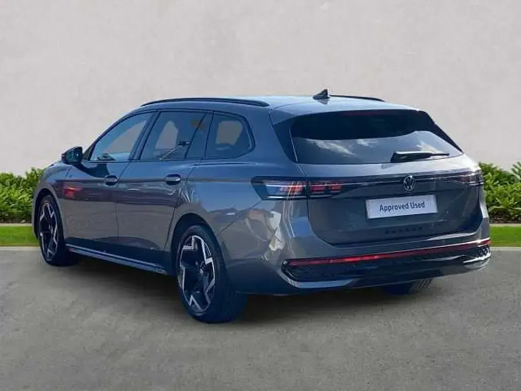 Used VW Passat R-line 150 HP (110 kW) 2026 Grey Estate