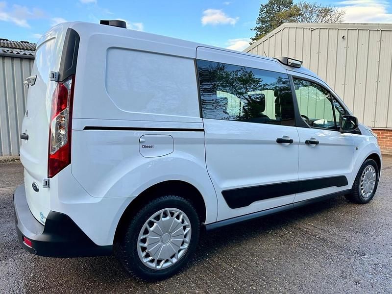 Used Ford Transit Connect Trend 100 HP (73 kW) 2019 White MPV