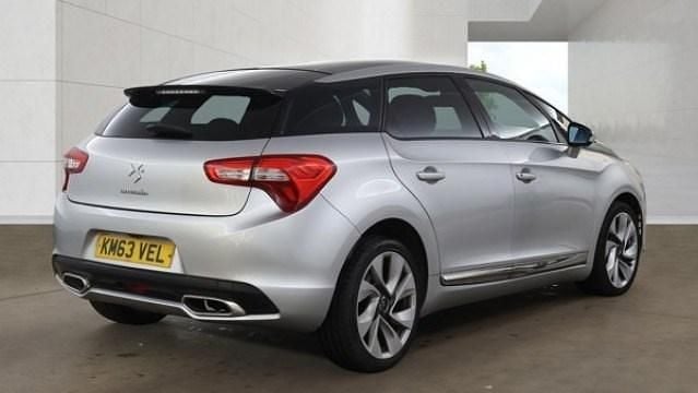 Used Citroën DS5 160 HP (117 kW) 2013 Silver Hatchback
