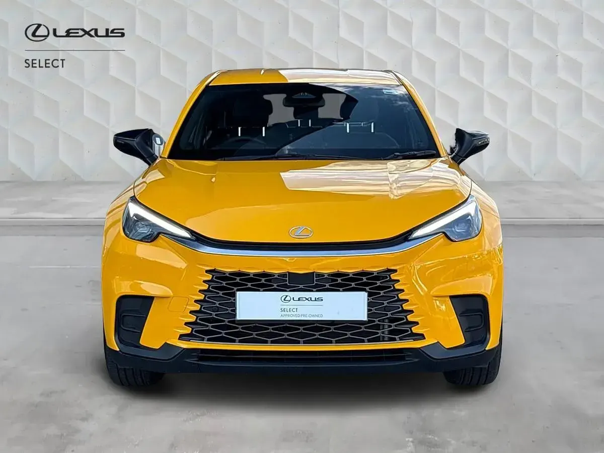 Used Lexus LBX 136 HP (100 kW) 2025 Yellow SUV
