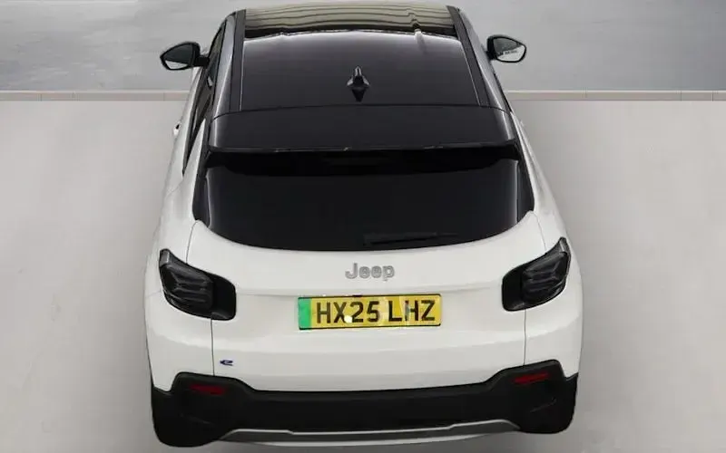 Used Jeep Avenger EV Summit 114 kW (156 HP) 2025 White SUV