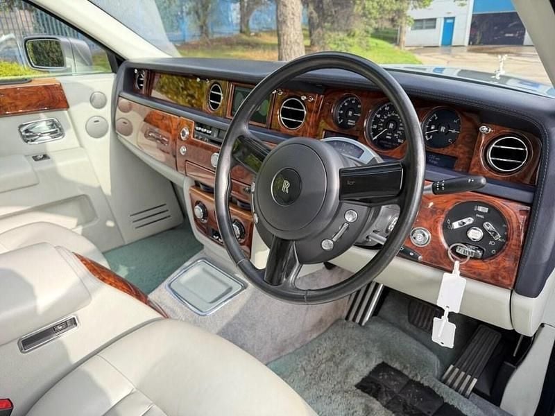 Used Rolls Royce Phantom 453 HP (333 kW) 2007 Silver Sedan