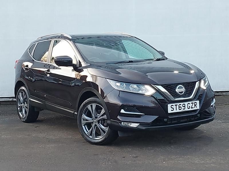 Used Nissan Qashqai N-Connecta 140 HP (102 kW) 2019 Black SUV